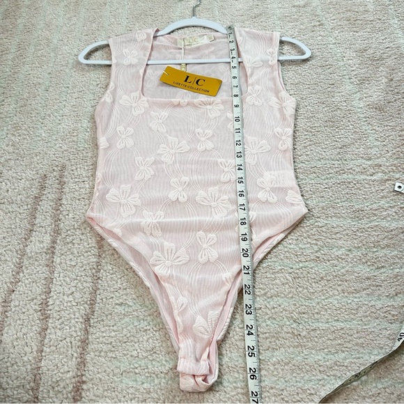 NWT LC Lizette Collection Pastel Pink Bow Bodysuit Square Neck Size Medium - Picture 9 of 11